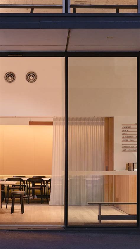 Career Outlook and Salary Potential for Architecture Graduates 18