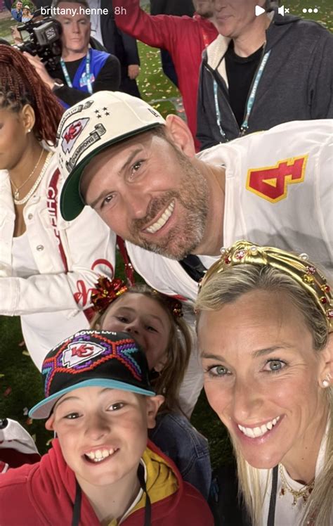 Chiefs' Chad Henne and wife celebrate Super Bowl win, retirement
