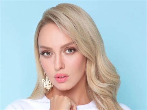 Оля Полякова назвала точну дату закінчення війни — УНІАН