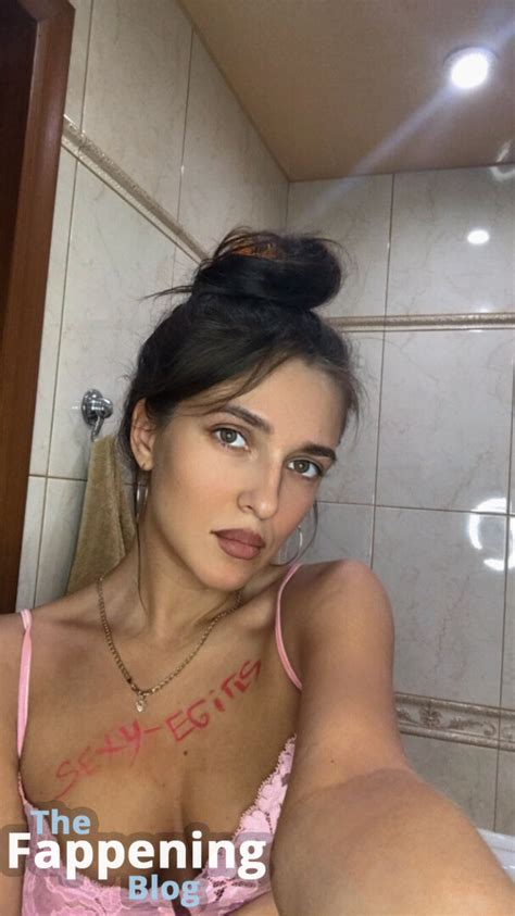 Katarina Gelato / caterinasgelato / gelatokitkat Nude Leaks OnlyFans