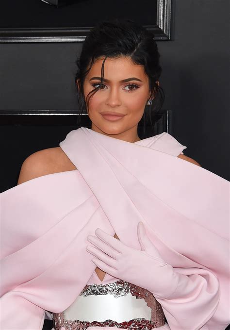 PHOTOS. Kylie Jenner pose nue pour Playboy - Closer