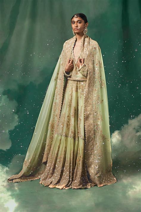 Latest Anamika Khanna Wedding Collection | WedMeGood