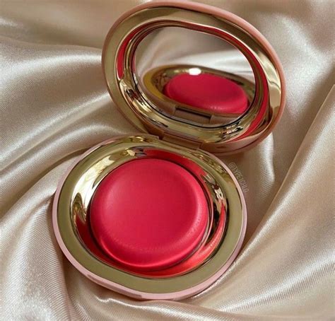 Rare beauty | Produtos de maquiagem