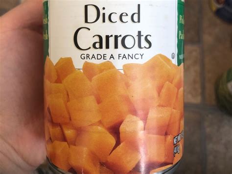 Carrots Nutrition Facts - Eat This Much