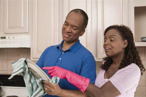 woman  dishes  photo  freeimages