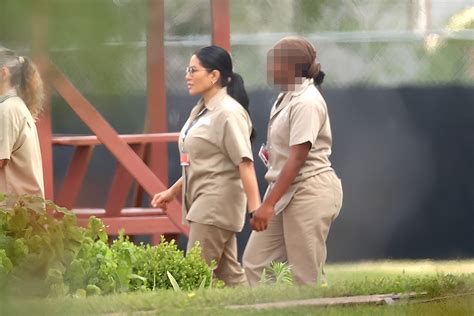 jen shah  bonded  elizabeth holmes  prison theyre friends