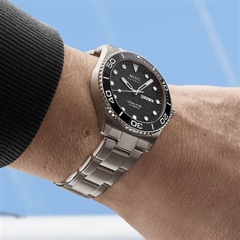 Mido Ocean Star Review: Titanium Underdog Diver, 45% OFF