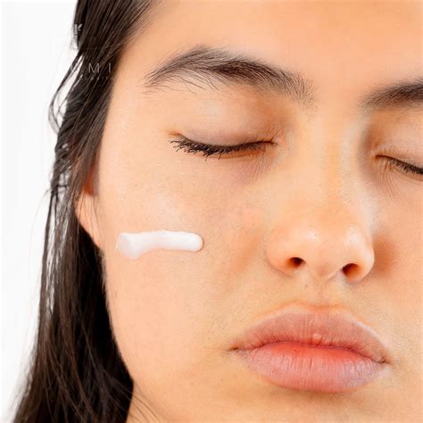 Hidratante facial de Apieu con Calamansi - Apieu Kalamansi Cream ...