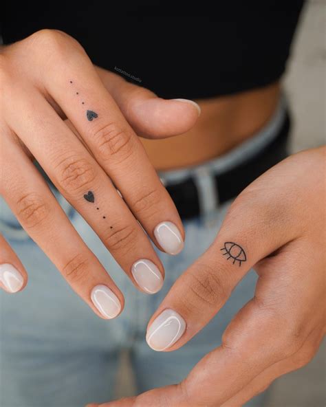 Tatuagem Feminina No Dedo - Tatuagem feminina no dedo: inspirações delicadas e impactantes para ...
