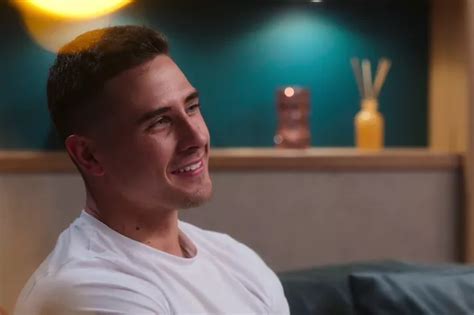 tom love is blind uk net worth