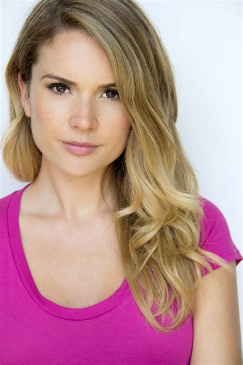 Pictures of Kelle Cantwell