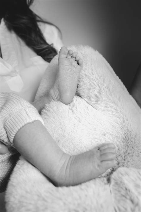 Mom Feet Photos, Download The BEST Free Mom Feet Stock Photos & HD Images
