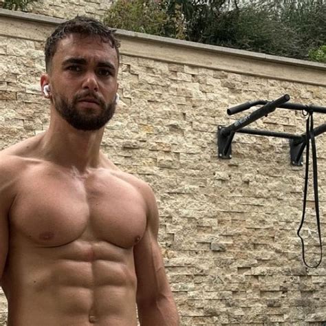 Arda Saatçi on Instagram: "YOU VS YOU®" | Lean men, Lean muscle men