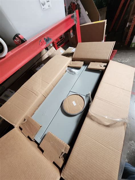 ge power mark gold  amp main breaker  space  circuit overhead