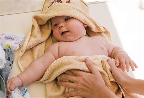 A Typical 3 Month Old Sleep Schedule: Can You Sleep Train Your 3-Month ...