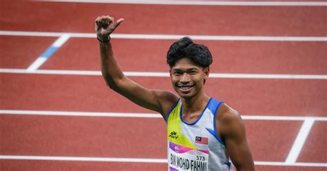 azeem  break magical   barrier  straits times