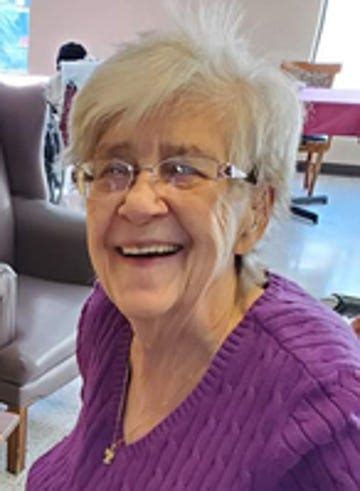 MarshfieldNewHerald Obituary: A Tribute to Remarkable Lives - dc9mznp