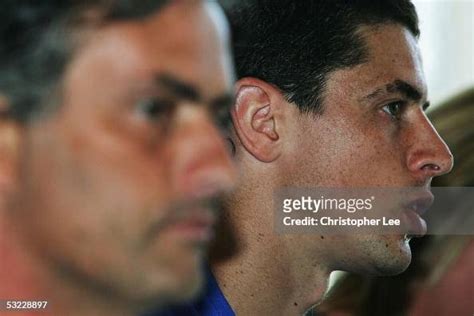 New Chelsea signing Asier Del Horno talks to the press during the ...