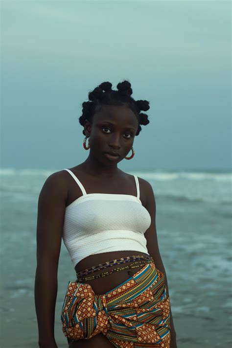 Black Woman Large Breasts Photos, Download The BEST Free Black Woman