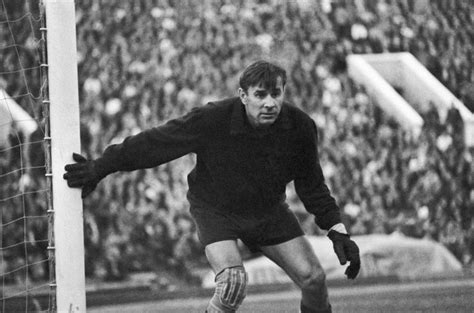 Perché in URSS il portiere è un eroe: il mito di Lev Yashin | Legenden ...
