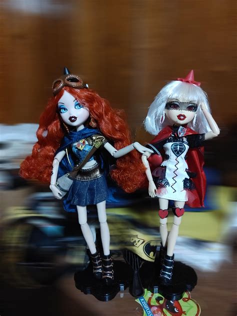 Meygana Broomsticks and Jade J'adore : r/Dolls