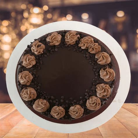 Buy Online Choco Cream Cake at Low Price for every Occasion