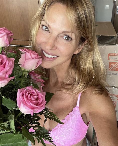 Photos of gorgeous Savanna Samson from Summer 2022 : r/SavannaSamsonFans