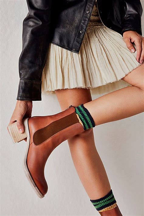 Essential Chelsea Boots