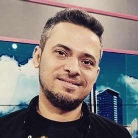 Ангел Дюлгеров - музикант, китарист, цигулар, композитор - Биография