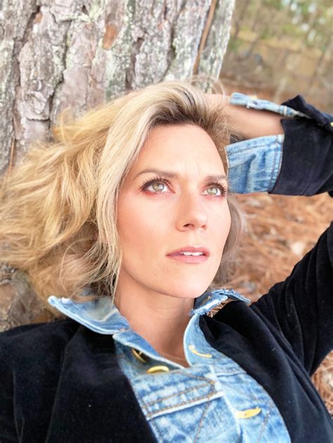 hilarie burton   walking dead activism  responsibility