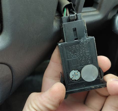 Кнопка обогрева заднего стекла — Toyota Corolla Spacio (E110), 1,6 л ...