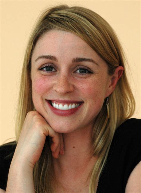 Laura Bertram - Wikipedia