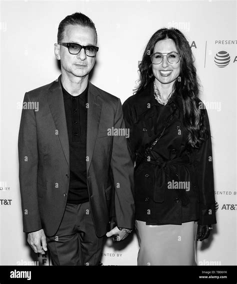 Dave gahan hi-res stock photography and images - Alamy