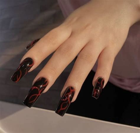 Pin by morilula ☮︎︎♎︎ on uñitas | Punk nails, Grunge nails, Brown ...