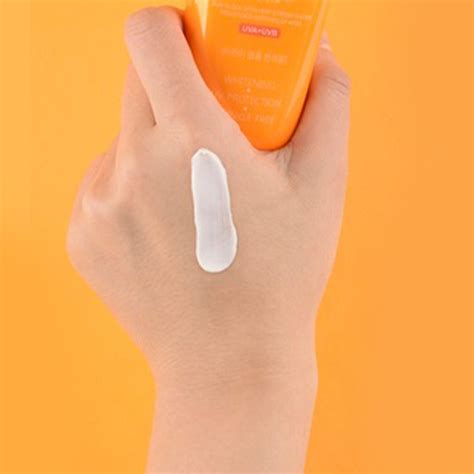 [Jigott] Snail Uv Sun Block Spf50+/Pa+++ 70Ml` | Shopee Philippines