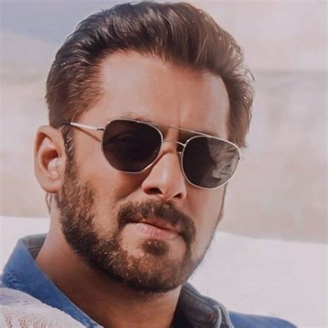 pin  ravina nagwekar  salman khan salman khan khan mens