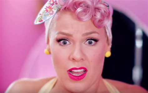 pink beautiful trauma tnt  zdes tvoya muzyka