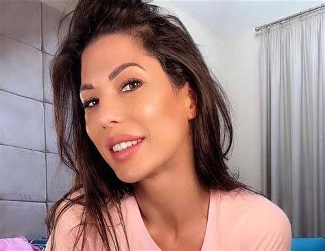 Alexa Tomas Bio, Age, Height, Facial, Net Worth, Wiki, Videos, Pics and ...