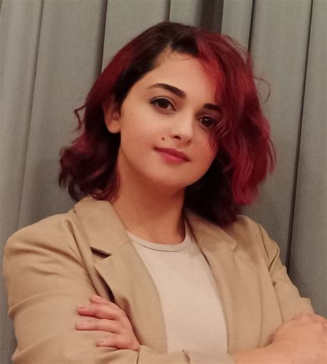 Ayshan Aliyeva – Medium