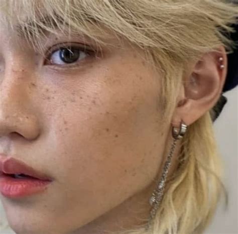 Pin de Brookie en Felix | Perforaciones, Piercings, Arete en la oreja