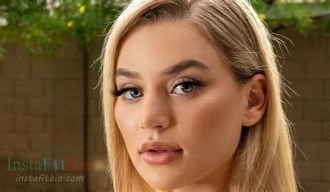 Blake Blossom - Bio, Age, Height, Wiki | Models Biography