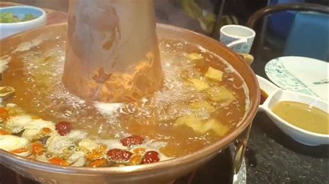Хот-пот(Hot-pot) или "ХоГо" (火锅）в переводе на русский "Горячий Горшок ...