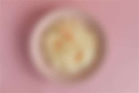 Молочный пилинг для лица — что это такое, польза, показания к применению