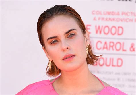 Tallulah Willis deja caer que su relación con Ashton Kutcher, su