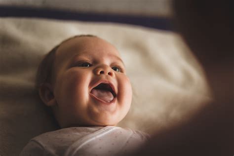 When Do Babies Start Laughing? - Baby Chick
