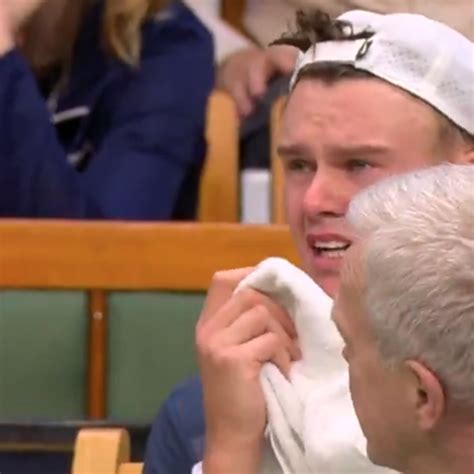 'Stunning' Ring Girl Shares Jaw-Dropping Photo After Making Debut - The