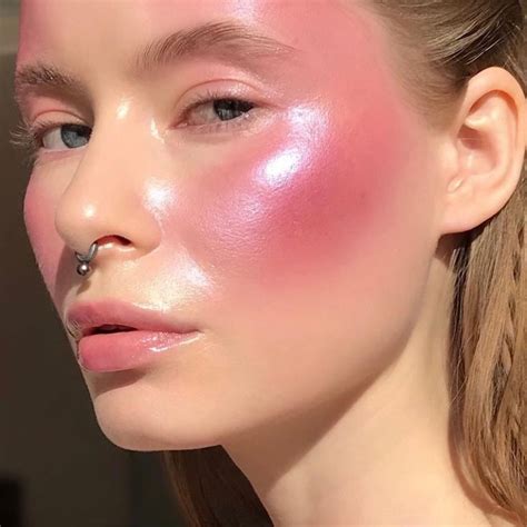 Главные тренды в макияже 2020 года | Editorial makeup, Runway makeup ...