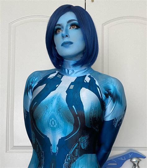 Cortana Halo 4 Cosplay