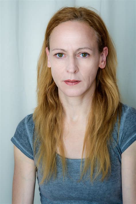 Schauspielerin – Aline Staskowiak