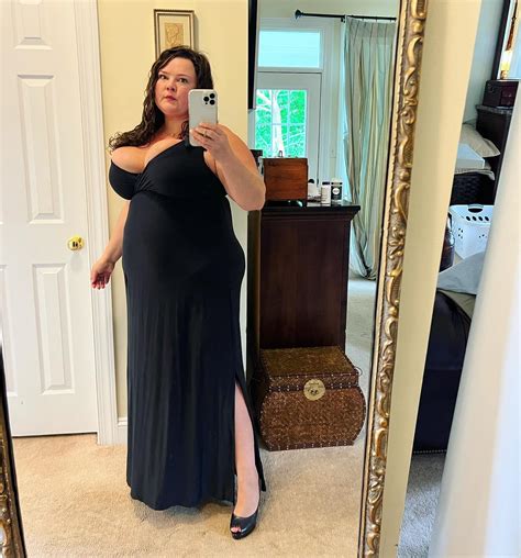 caraline | Wooohoooo, guess who is going out tonight! 💃💃💃 | Instagram